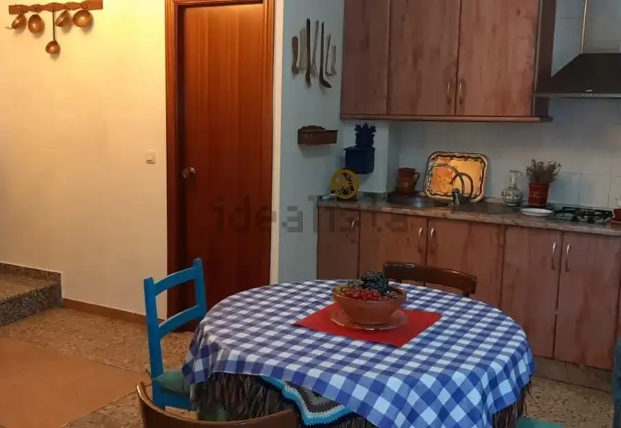 Casa Luminosa de 3 Plantas con Ático y Azotea en Fuencaliente en Fuencaliente
