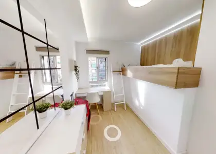 Habitación en piso compartido de 5 habitaciones en Casería de Montijo, con todos los gastos incluidos, ideal para mujeres profesionales o estudiantes. en Granada