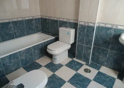 Se alquila duplex de 3 dormitorios. Centrico. Nuevo con garaje. en Manzanares