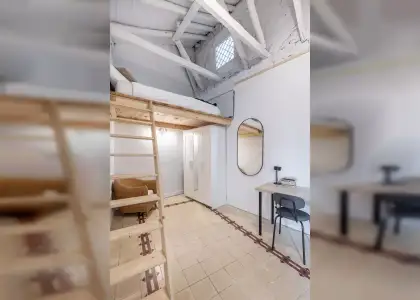 Se alquila habitación doble en piso de 8 habitaciones en Granada en Granada