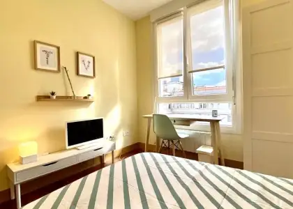 Se alquila habitación en piso compartido de 5 habitaciones en Basurtu, gastos incluidos. en Bilbao